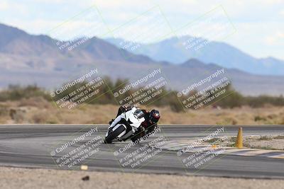 media/Nov-16-2025-Race Pace (Sun) [[8c5fa54630]]/Non Verified Riders (1st 20 Minutes)/5-Turn 15 (110pm)/